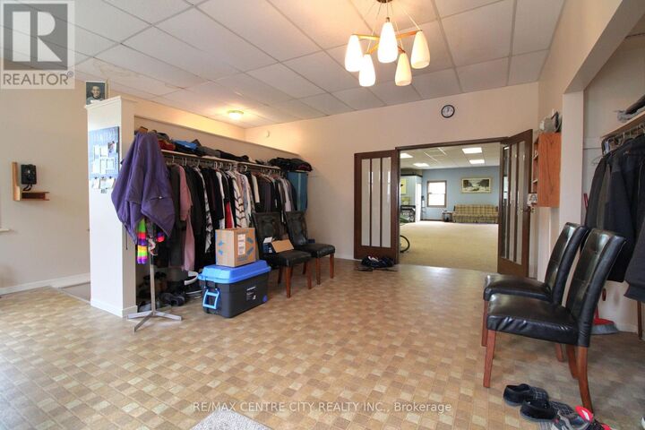Property Photo:  12 Chester Street  ON N5R 1T8 