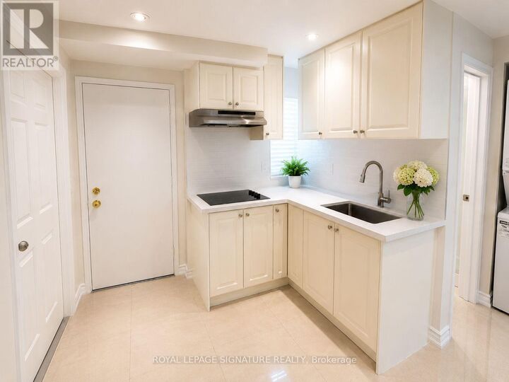Property Photo:  20 Gallacher Avenue Unit A  ON L4E 2Y2 