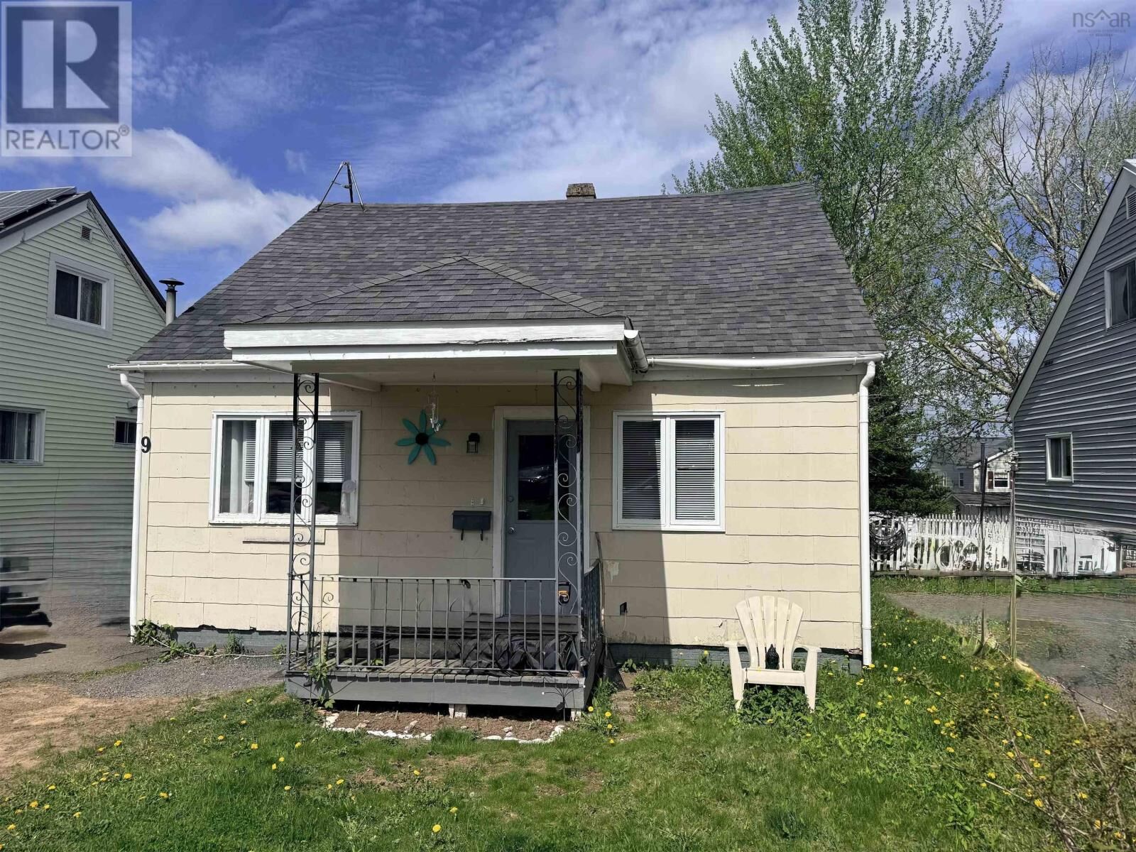 Property Photo: 9 Highland Drive NS B2H 4C3
