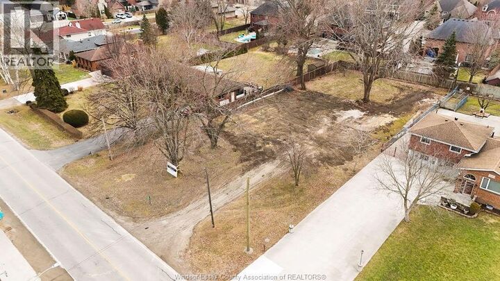 Property Photo:  1122 Reaume  ON N9J 1C1 