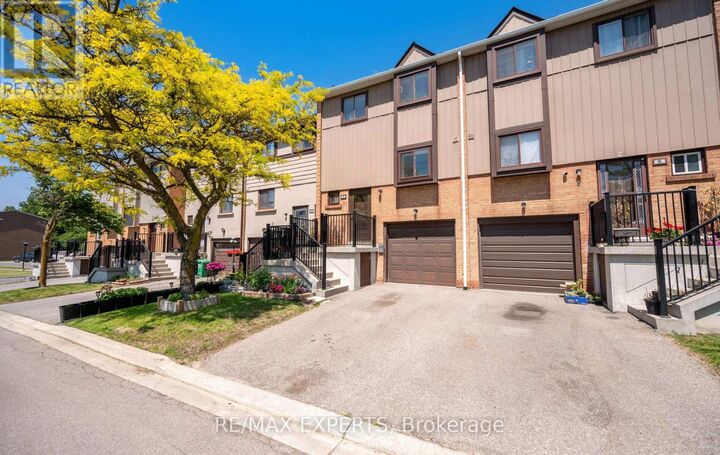 Property Photo:  5 Moregate Crescent  ON L6S 3K9 