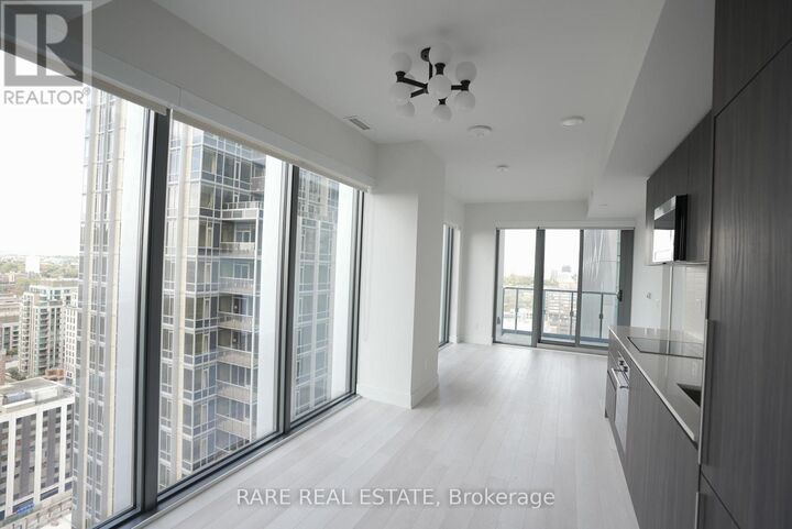 Property Photo:  8 Cumberland Street 2502  ON M4W 0B6 