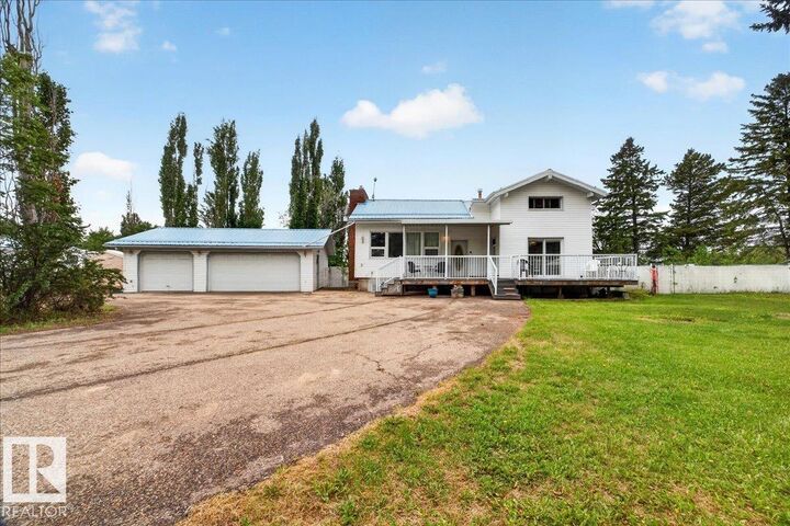 Property Photo:  50047 Rge Rd 140  AB T4X 0N8 
