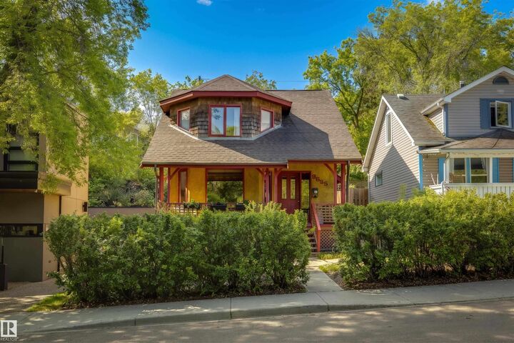 Property Photo:  9655 87 Avenue NW  AB T6C 1K5 