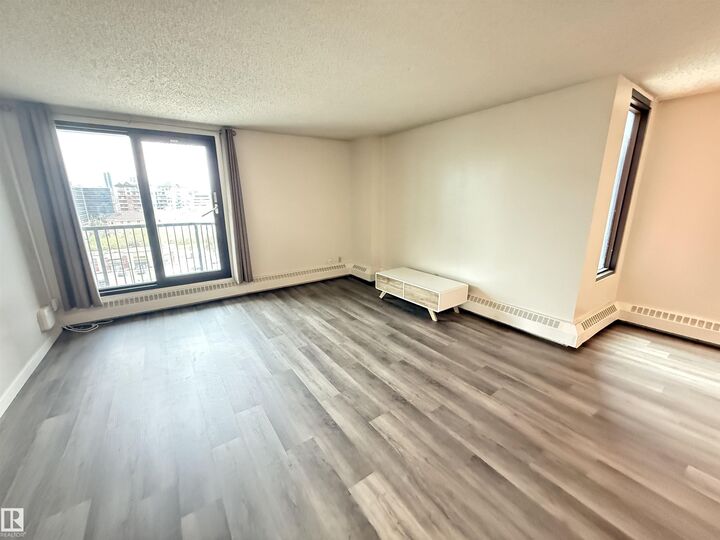 Photo de la propriété:  10125 109 Street NW 706  AB T5J 3P1 