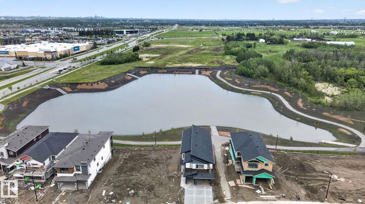 Property Photo:  4627 17 Avenue SW  AB T6X 1Y4 