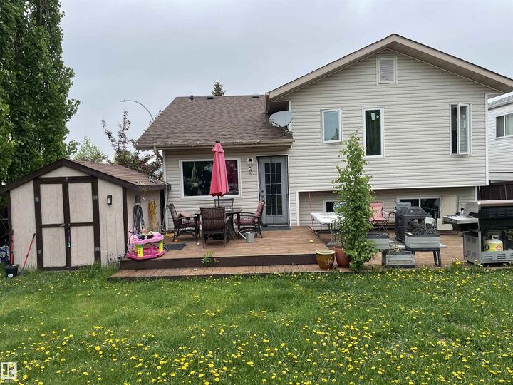 Property Photo:  306 Regency Drive  AB T8A 5P4 