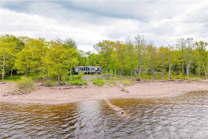 Property Photo:  22 Grandview Court  NB E4C 3A8 