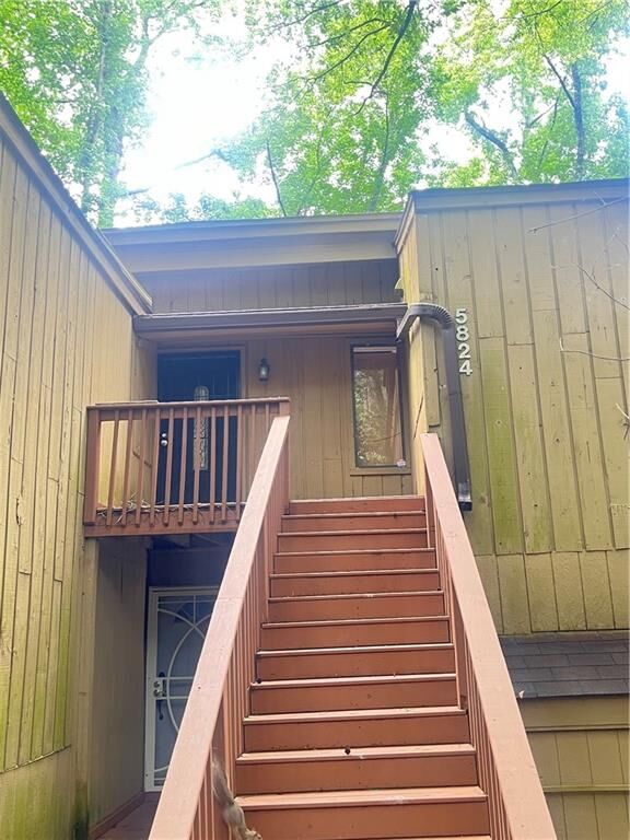 Property Photo: 5824 Par Four Court GA 30038