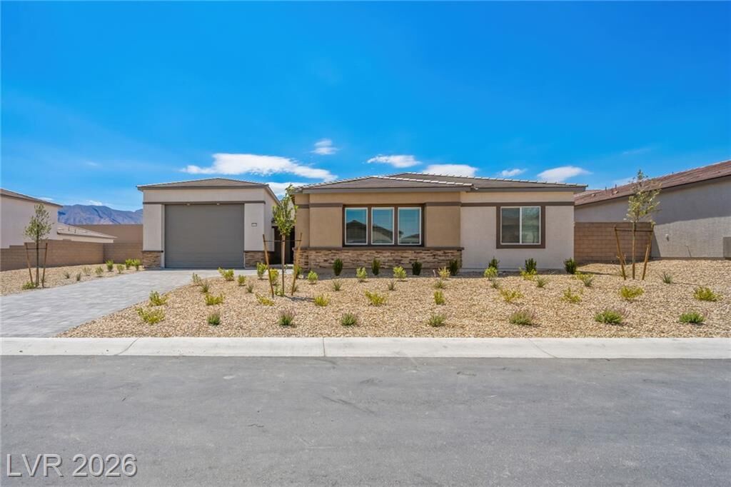 Property Photo: 5165 Dusk Skyscape Street NV 89149