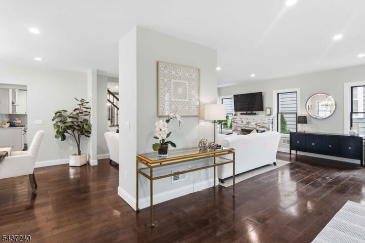 Property Photo: 59 Ferndale Ave NJ 07452