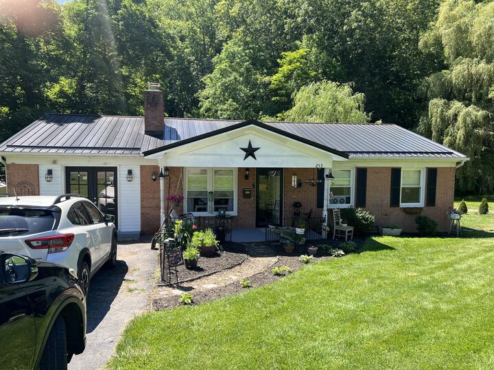 Property Photo:  253 Valley Drive  WV 24970 