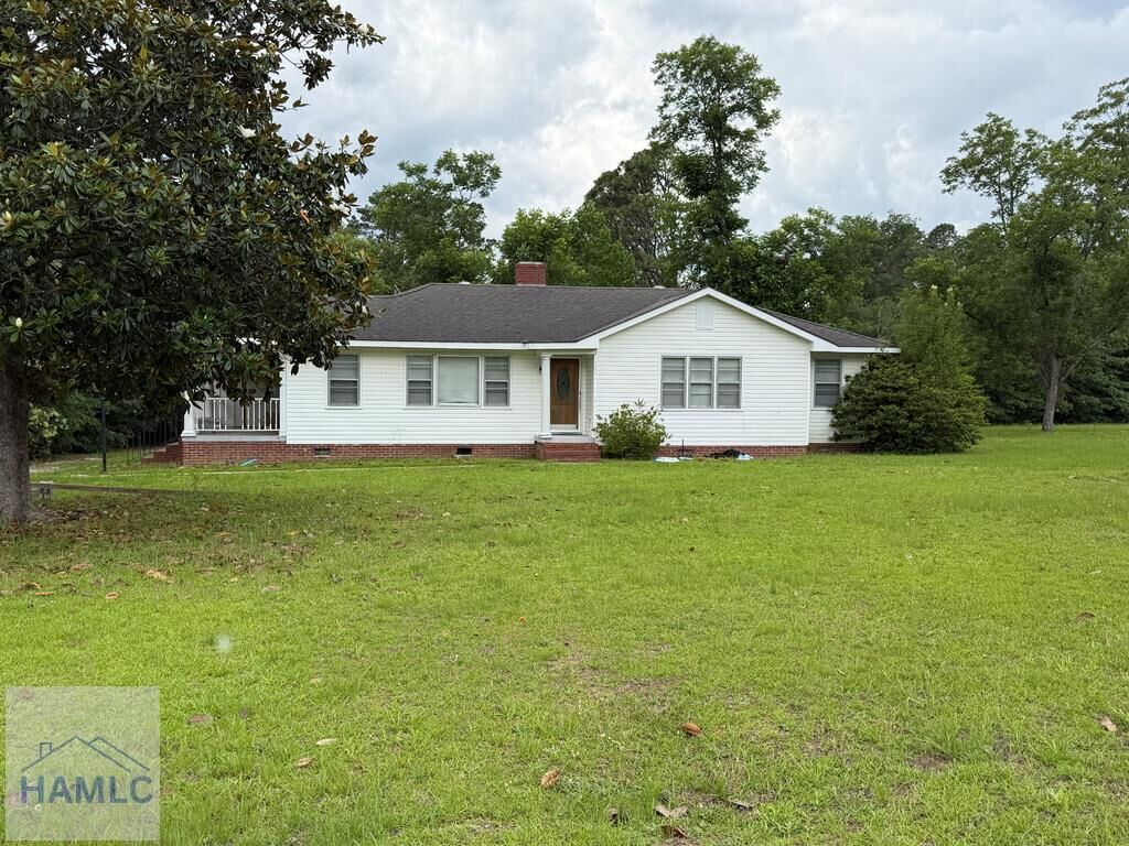 Property Photo:  703 North Main Street  GA 30401 