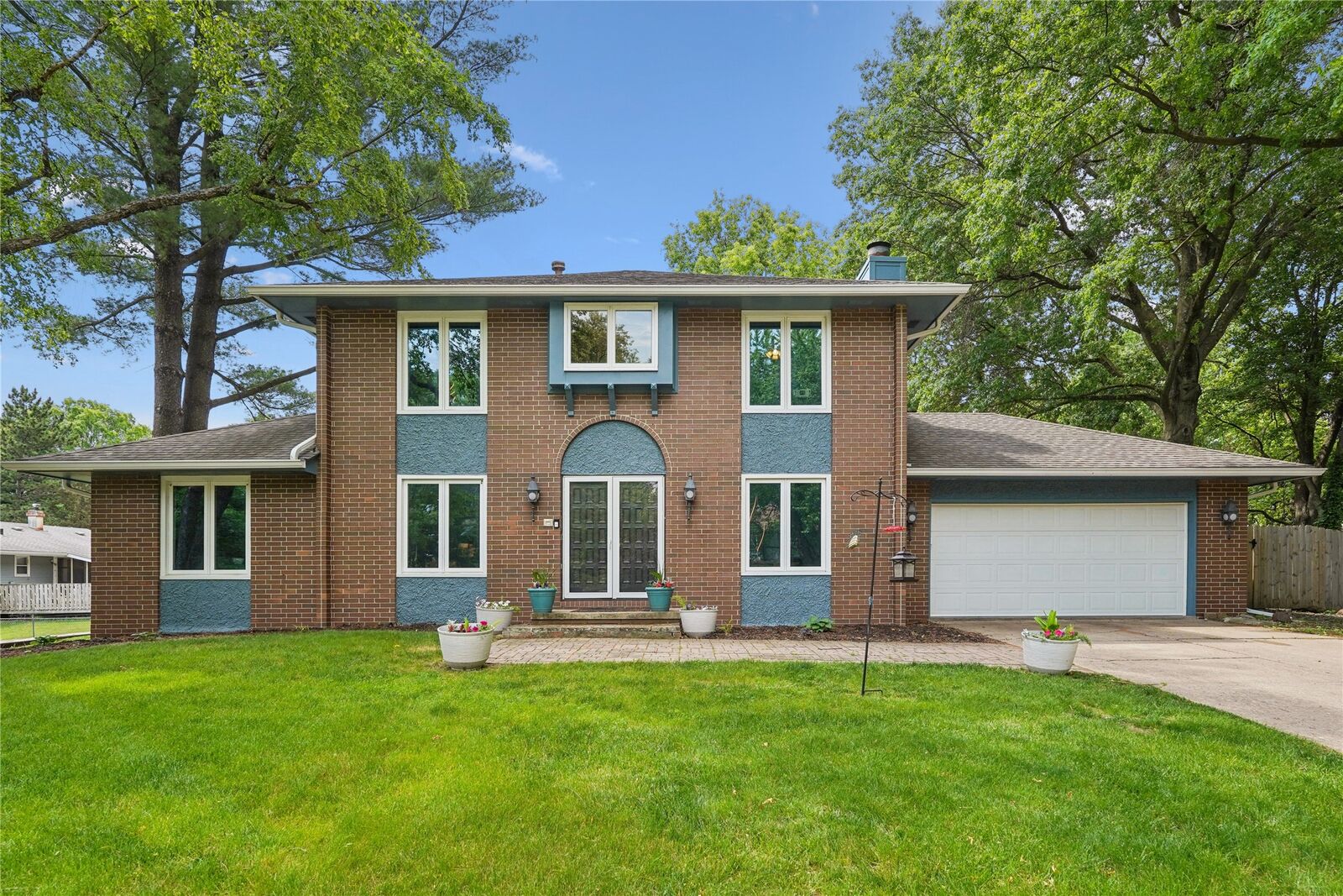 Property Photo:  2816 Watrous Avenue  IA 50321 