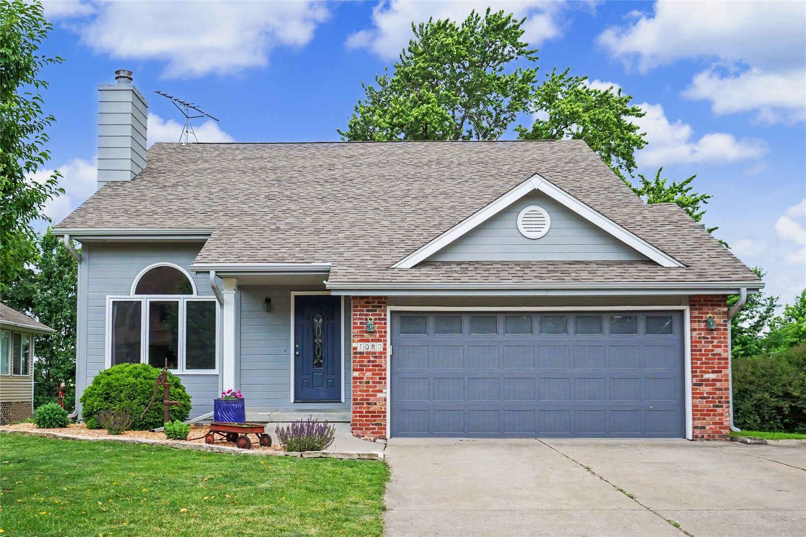 Property Photo: 1080 3rd Street IA 50263