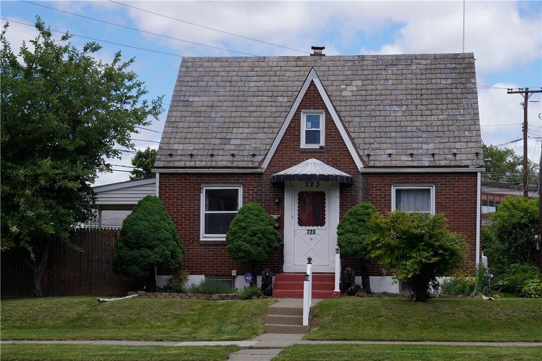 Property Photo:  723 Washington Avenue  PA 18017 