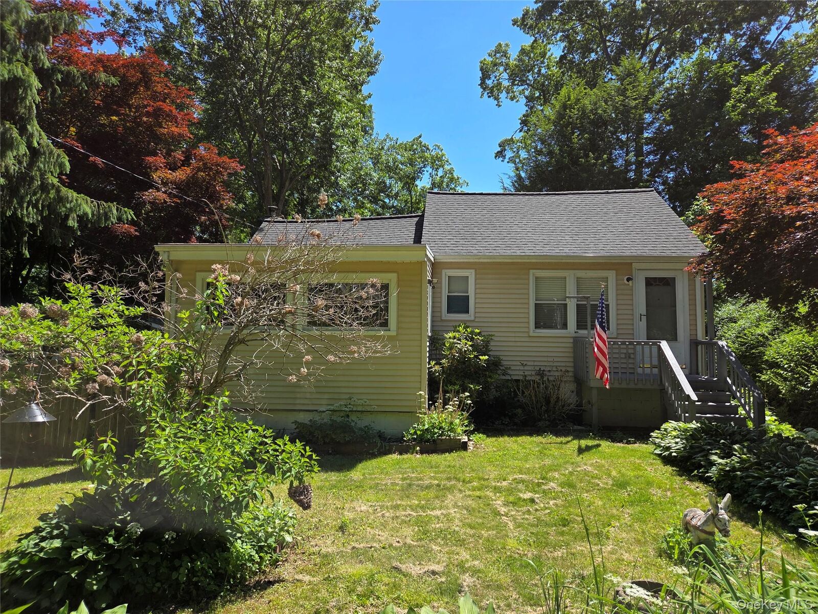 Property Photo:  19 Ravina Road  NY 12563 