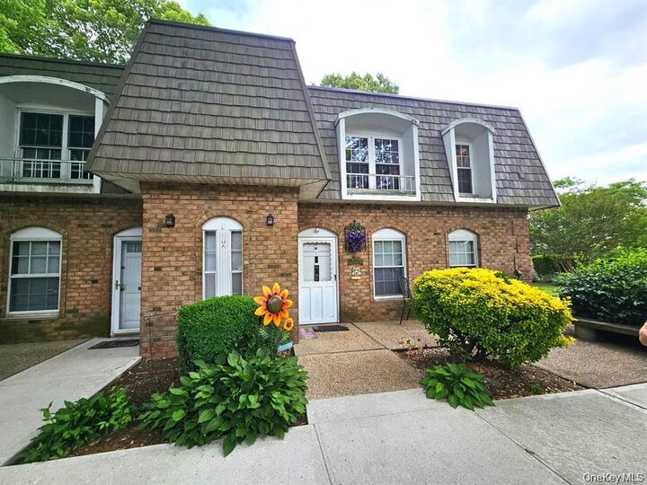 Property Photo: 655 Middle Country Road 2H2 NY 11727