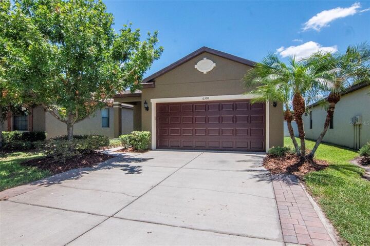 Property Photo:  6108 Magnolia Park Boulevard  FL 33578 