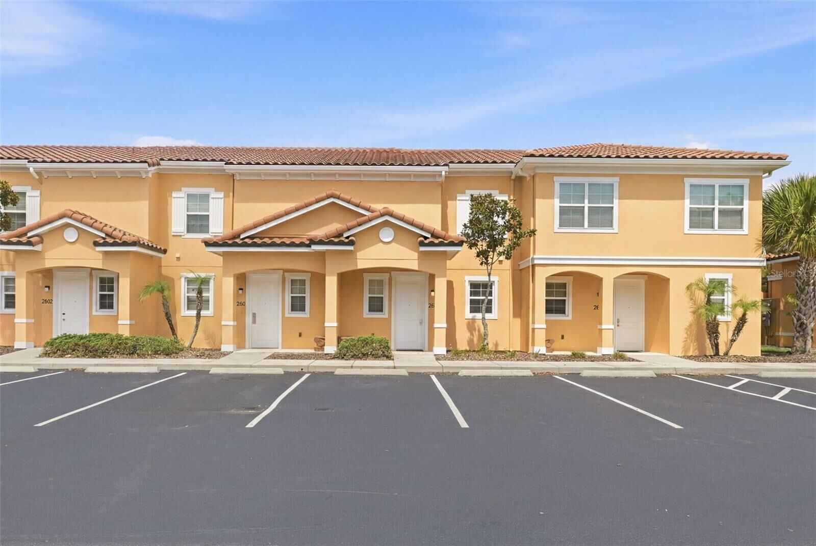 Property Photo:  2606 Roadster Lane  FL 34746 