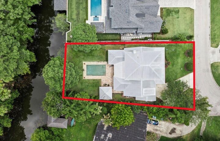 Property Photo:  2240 Venetian Way  FL 32789 