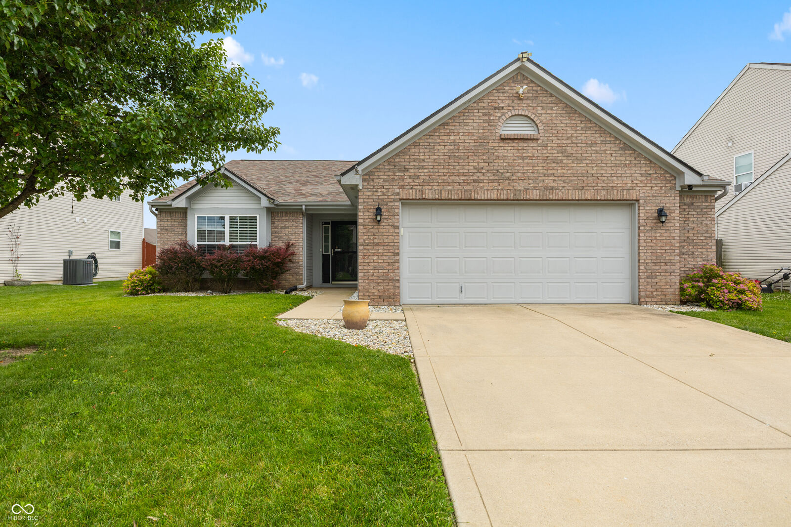 Property Photo: 3463 Enclave Lane IN 46143