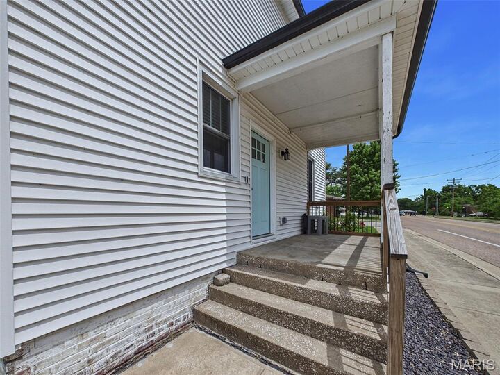 Property Photo:  96 S Main Street  IL 62034 