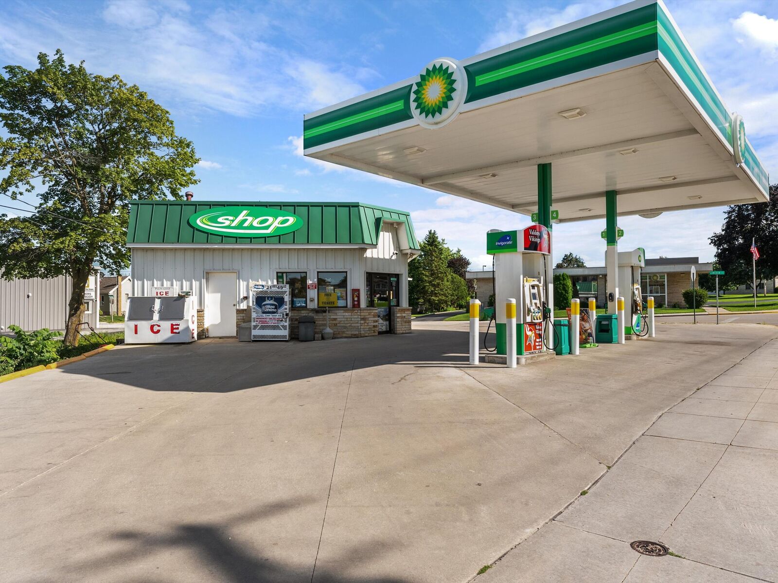 Property Photo: 227 S Calumet Dr WI 54245