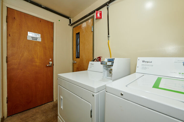 Property Photo: 8805 Dee Road Gn IL 60016