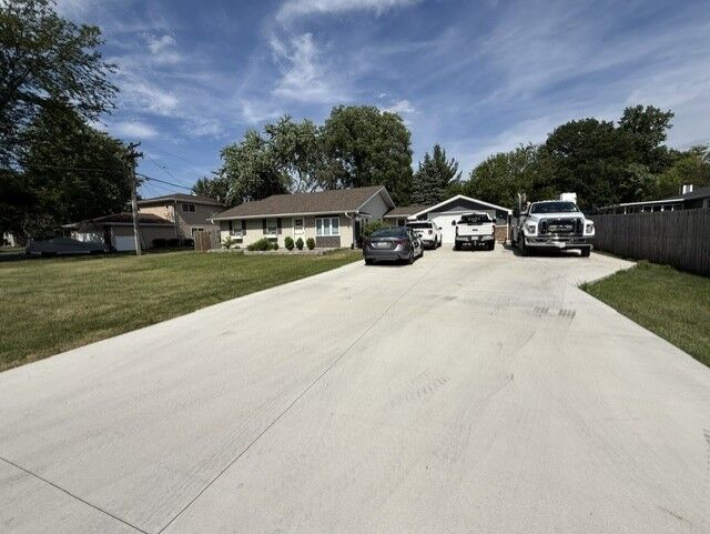 Property Photo: 934 Ogden Road IL 60451
