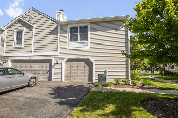 Property Photo:  401 Le Parc Circle  IL 60089 