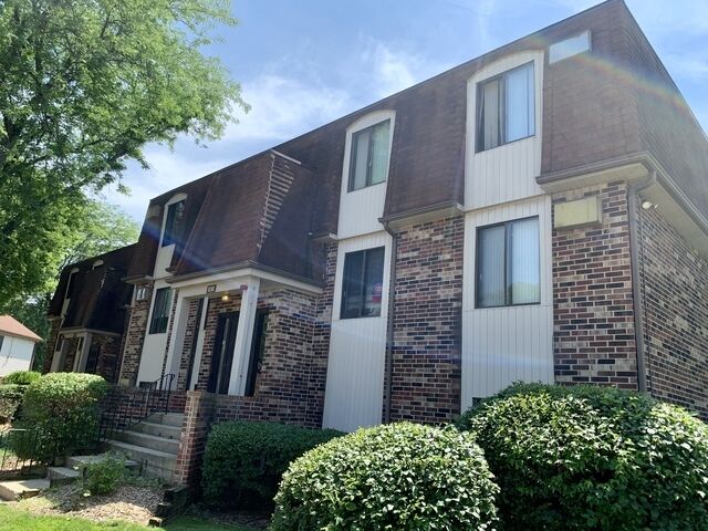 Property Photo:  830 Waterview Circle 3  IL 60061 