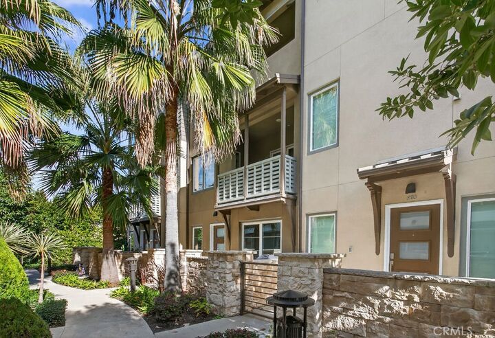 Property Photo:  985 Doheny Way  CA 92629 