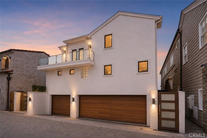 Property Photo:  1554 E Oceanfront  CA 92661 