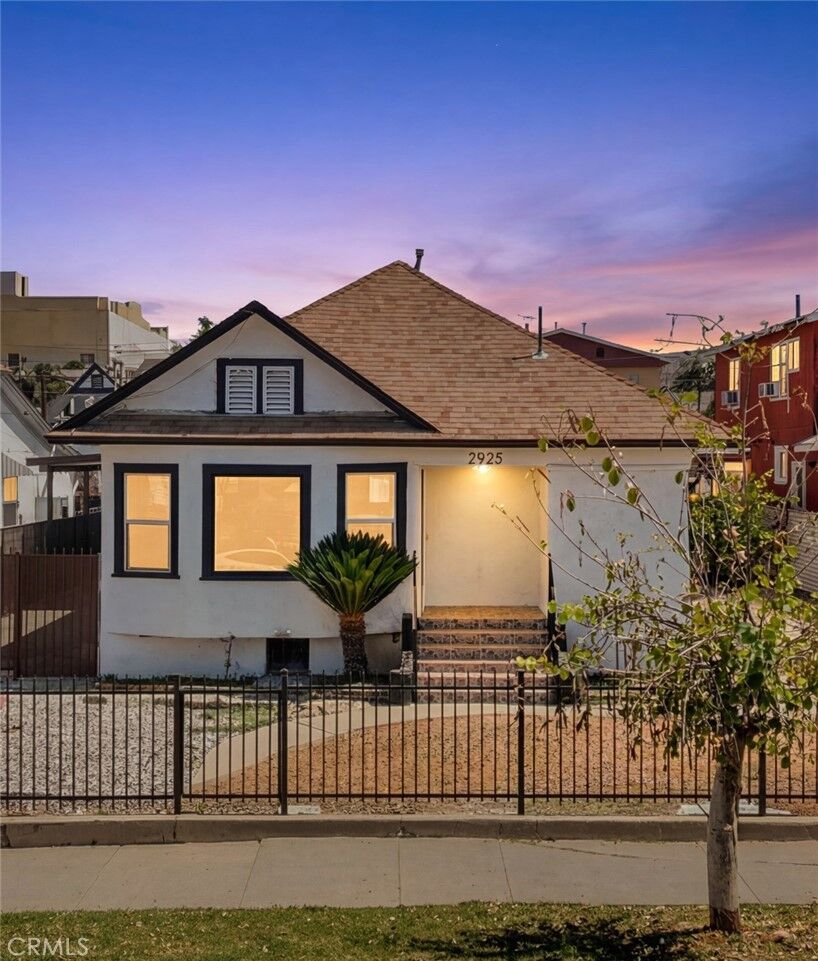 Property Photo:  2925 2927 Michigan  CA 90033 