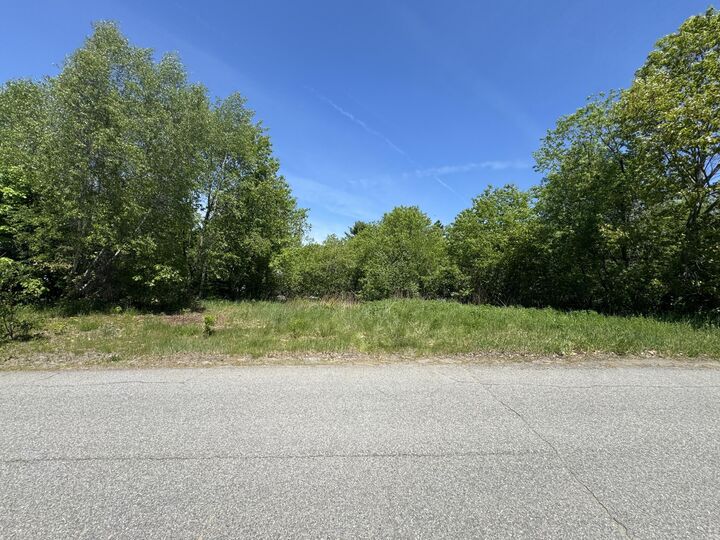 Property Photo:  43 Henderson Street  ME 04414 