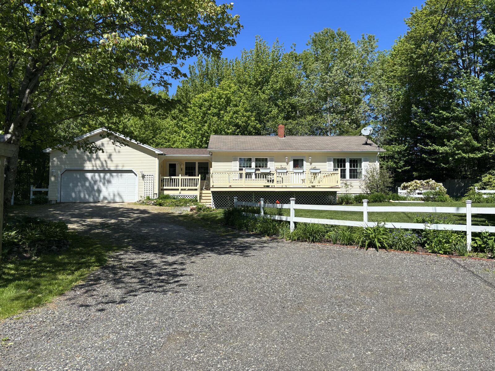 Property Photo:  281 Mt Ephraim Road  ME 04974 