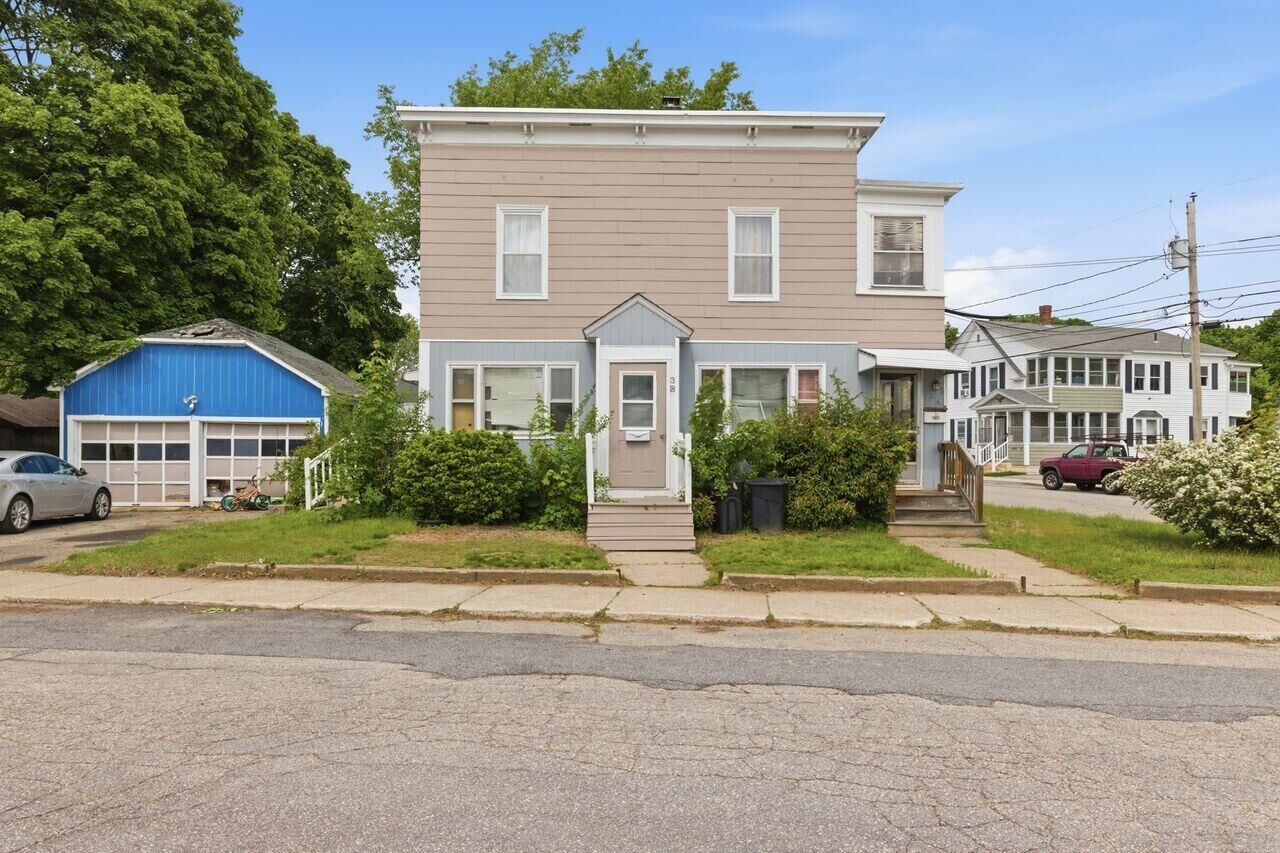 Property Photo:  3 Montreal Street  ME 04073 