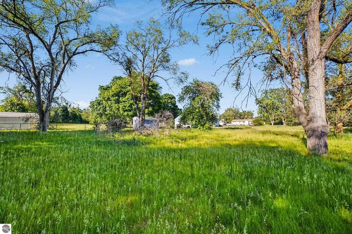 Property Photo:  2129 S Isabella Road  MI 48858 