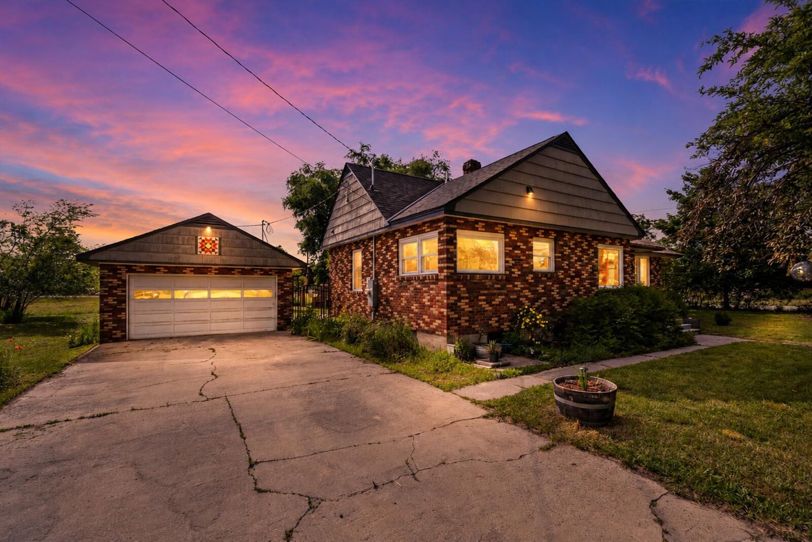 Property Photo:  615 N Davis Street  MT 59801 