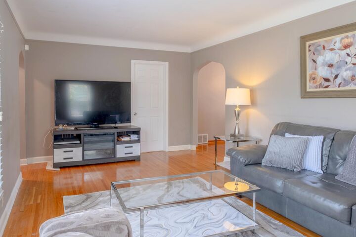 Property Photo: 6225 Pillsbury Avenue S MN 55423