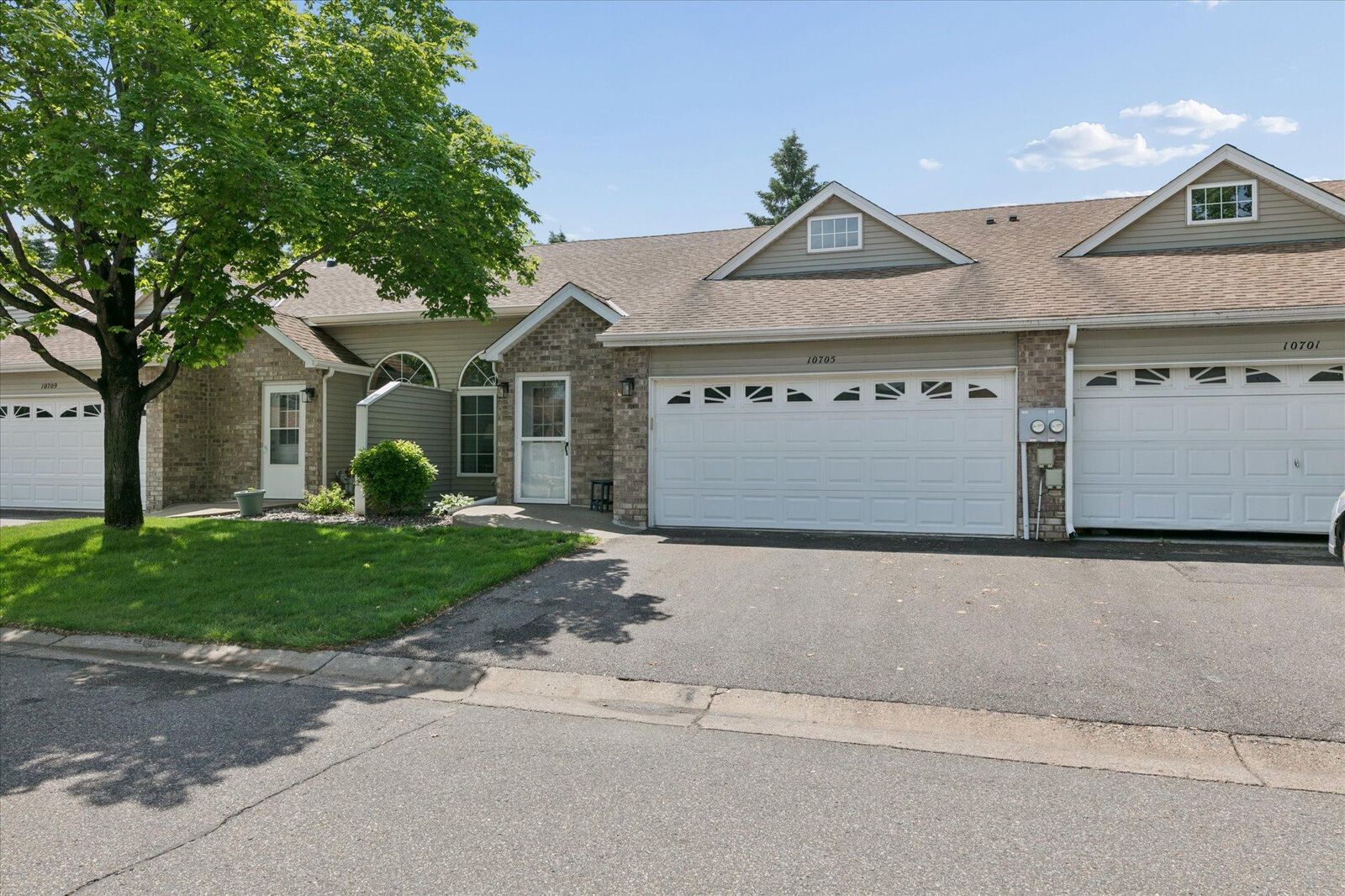 Property Photo:  10705 Quince Street NW  MN 55433 