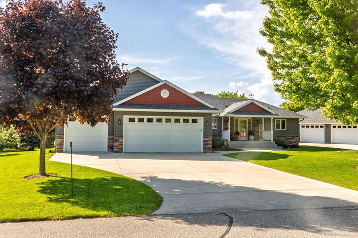 Property Photo:  2111 Robins Nest SE  MN 56308 