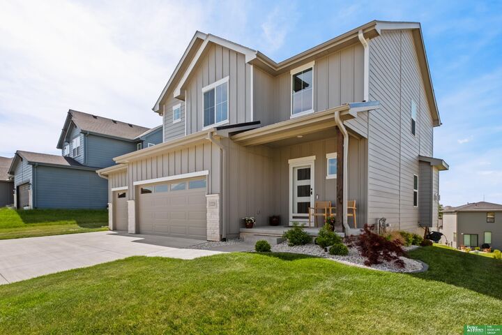 Property Photo: 12220 S 111th Avenue NE 68046