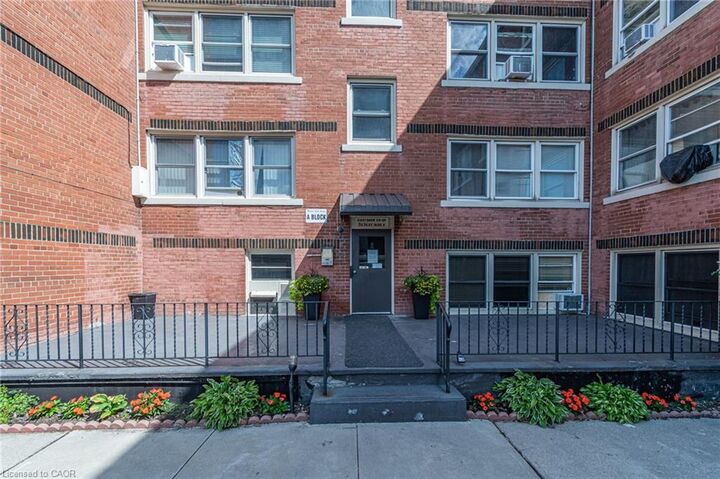 Property Photo:  5 East 36th Street 3A  ON L8V 3Y6 