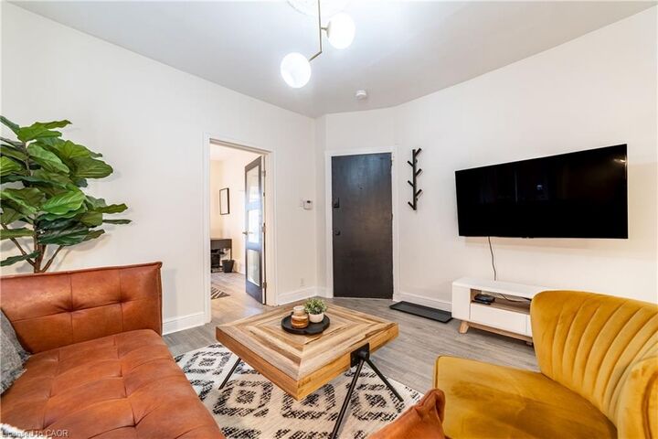 Property Photo:  19 Century Street  ON L8L 1V7 