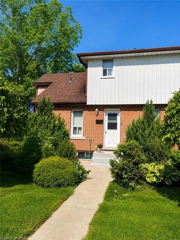 Property Photo:  27 McKay Street 6  ON N1R 4G2 