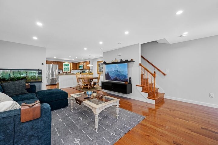 Property Photo:  10 Eagle Dr 10  MA 01516 