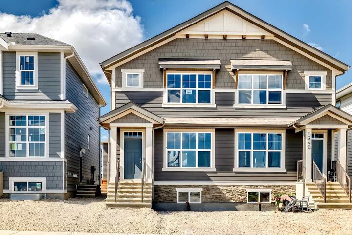 1342 Mahogany Boulevard SE — photo 1