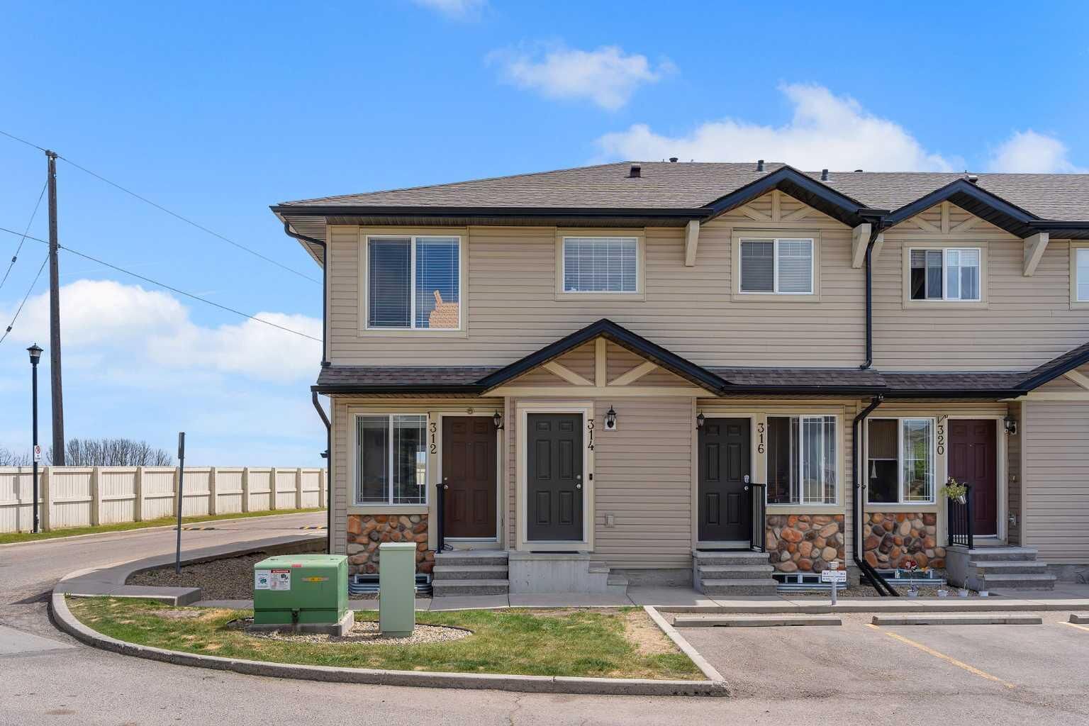 Property Photo: 312 Saddlebrook Point NE AB T3H 3C7